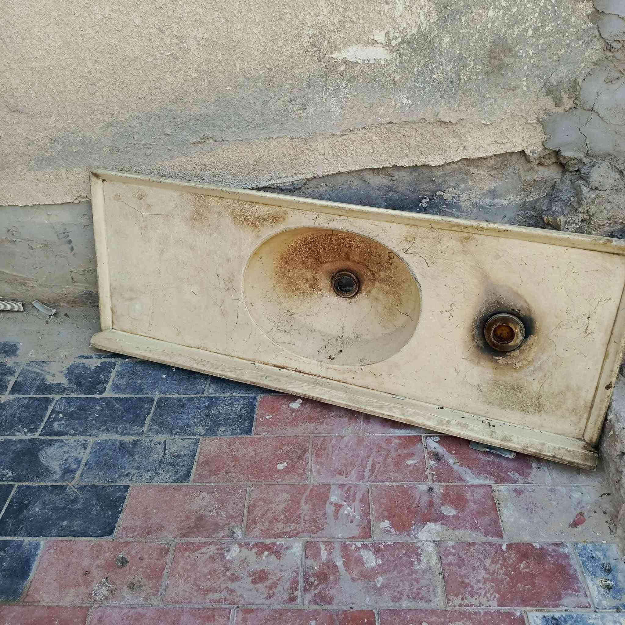سلام عليكم سنكي مرمر للبيع ٣٠وبي مجال لمكان كربلاء حي النضال ***********
