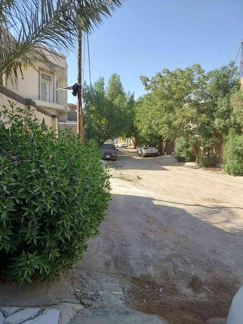 🏡 دار للبيع – طابو صرف (تحويل مباشر)
📍 الموقع: شارع 80 قرب مدينة الألعاب أرض بابل خلف التجاري مباشرة.
📐 المساحة: 201 م²
مواصفات الدار:
 ● 3 غرف نوم
 ● صالة واسعة
 ● كلدور
 ● مطبخ حار وبارد
📞 للاستفسار:�الاتصال أو التواصل عبر واتساب على الرقم:�***********
