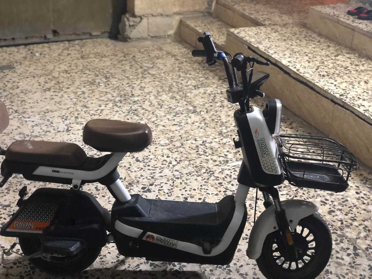 ريان برو • ٤بطاريات • قليل الاستعمال