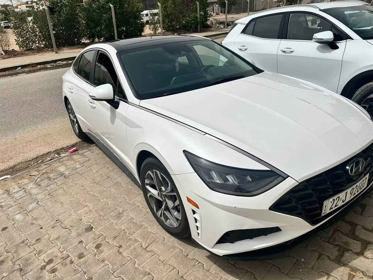 سوناتا موديل 2022 ابيض
وارد امريكي 
رقم اربيل ماشيه75حادث بسيط ربع جاملغ الخلفي فقط 
بدون دواخل وبدون ايرباك 
فول مواصفات
تشغيل عن بعد
داخل اسود
كشن كهرباء  
ثلاث وضعيات قياده
تحكم استيرن جهتين
السعر 168
مكان السياره بالنجف
***********
