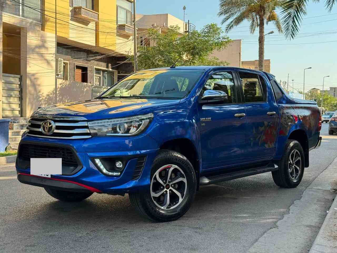 السلام عليكم
تويوتا هايلوكس فور ويل TRD
موديل /2020 
كير/ اوتماتيك  
محرك / 6 سلندر
مواصفات 
بصمه 
شاشه 
حساسات 
رقم اربيل  
ماشية /87 الف حقيقي 
بيها مكانات بارد فقط مكفوله من الصبغ 
السعر / 253 
العنوان بغداد الكراده
***********
