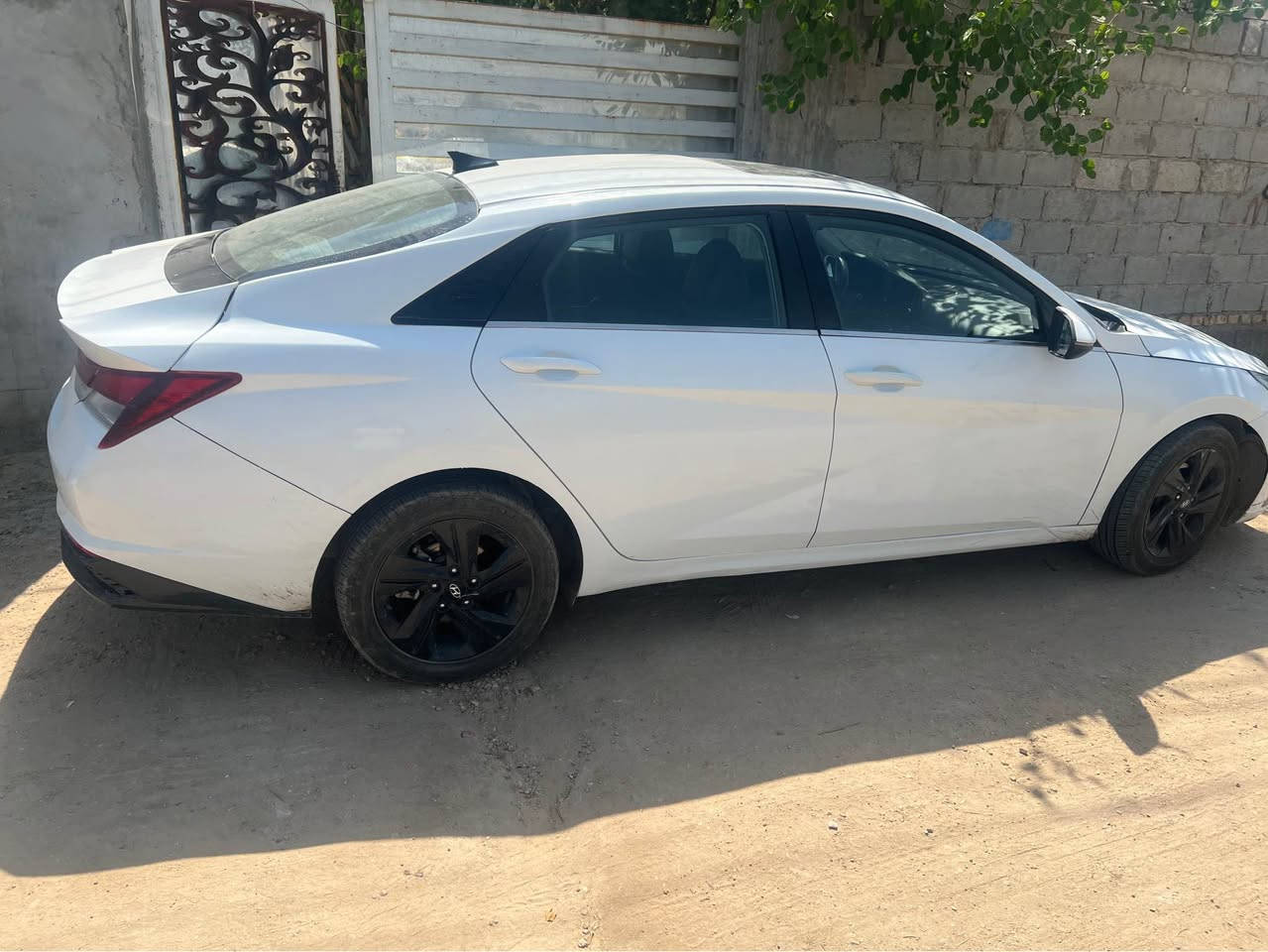 السعر 107 صبغ عاااااام للبيع النترا متجايه ومصبوغه عااام مديل 23 فول مواصفات  مكينه وكير وتبريد  كفاله رقم بغداد  دولي تحويل مباشر  بيع فقط الشراي يتصل *********** كربلاء, العراق
