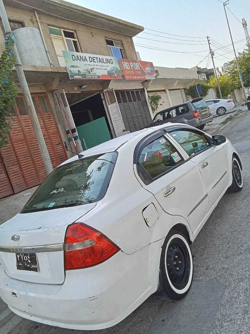 ئەفیۆ 2011
ناوزەرد  مەکینە گەورە  تەبرید
جام کارەبا  کوشن جڵد  ئاوێنە فۆتۆ
سەنەوی جنوبی لەگەڵە 
کامل بۆیاخە سەیارەکە بۆجوانی
دینار مسروفی تیانیە
سعری تەنها 29گەلا و مەجالیشی تیایە
*********** السليمانية, العراق

