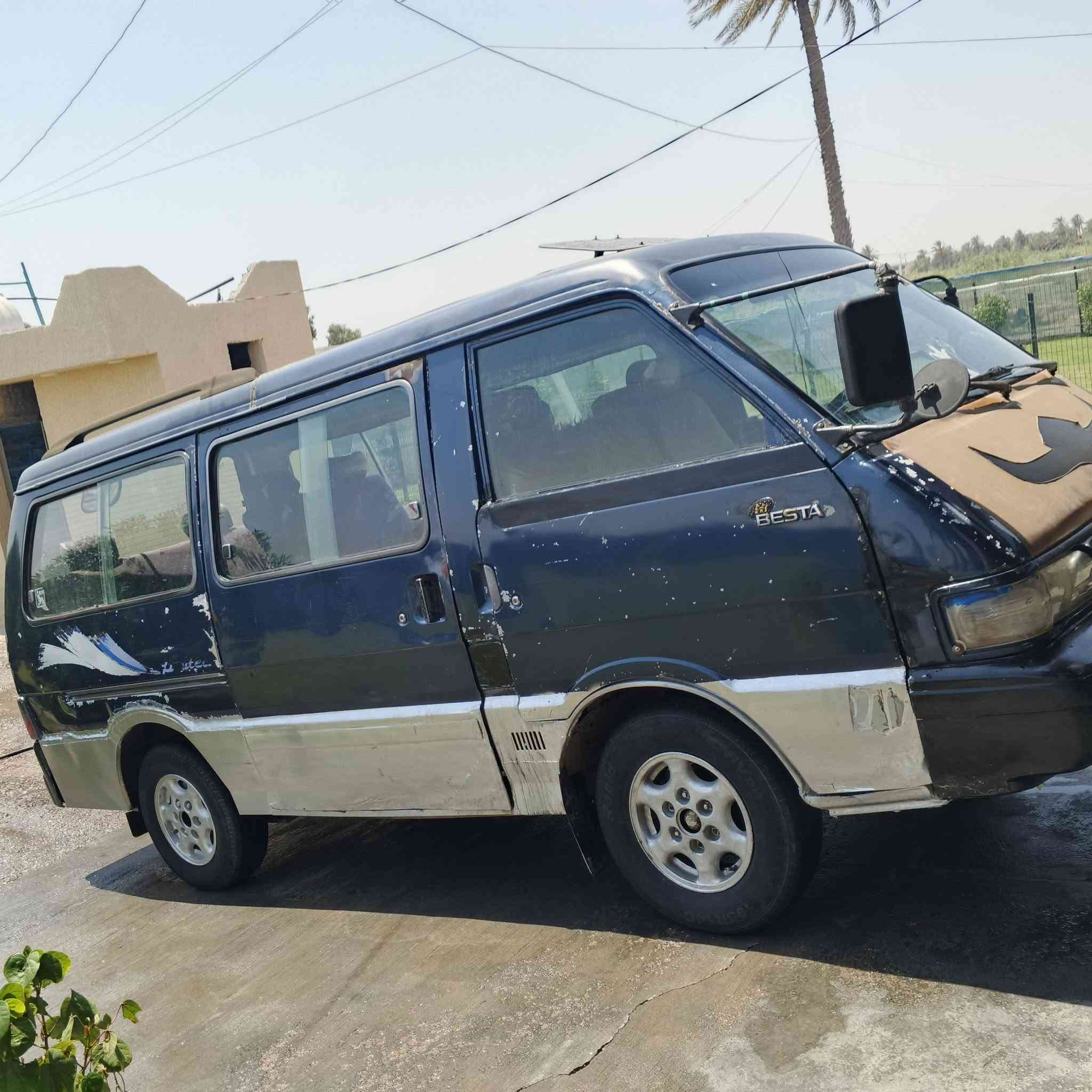 لسلام عليكم كيا بسته للبيع موديل 95 ام زعانف  سياره بلاديه شرط  كير او محرك
اوكسن مكفولات مشط وبار كله جديد  تخم تاير كهربائيات كله شغاله مدوشمه جديد  غرامات مصفرى عليه هيئه 200  صدر امامي وخلفي شواصي شركه سياره الف دينار متصرف عليه جاهزه كبل للشارع مكاني  التاجي  السعر 32 اوبيه مجال/واتساب  ***********///***********
