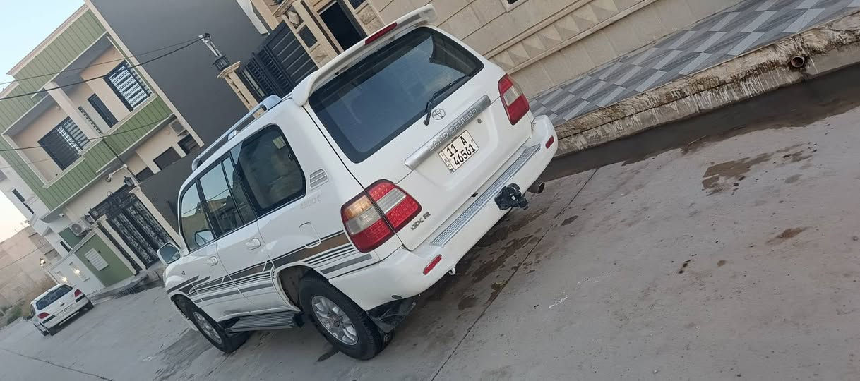 السلام عليكم 
تويوتا لندكروز مونيكا GXR 2001 محدث 2007 داخل وخارج محدث 
صبغ نص جاملغ امامي فقط شرط الباقي بدون صبغ على الفحص والسونار  بدون داخل وبدون لغود 
محرك وكير مكفول وما مفتوح 
كابون بانزين 
سيارة بسمي اني الشرعي 
فحص وهزه وسنويه ورقم كلو جديد 
شرط الغرامات والتحويل 
منظومة غاز ايطاليه اصليه مو تركيه موصفات فول بدون سلايت 
السعر 138 وبيها مجال 
مكان السيارة موصل جانب الايسر 
*********** موصل, نينوى
