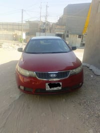 كيا سيراتو موديل 12 بس مكينة بيها رنكات شراي هاذه رقمي 07705370656 الس...