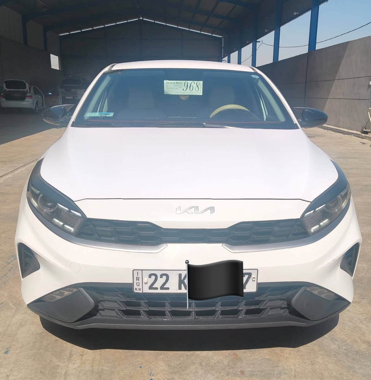 السلام عليكم 🚗🚗للبيع او مراوس سبورتج خليجي موديل 20 
كيا سيراتو موديل 24 كفاله عامه ع وضع الشركه 
ماشيه 112
رقم اربيل ب اسم شركه تريد وكاله تريد تحويل 
المواصفات 
محرك ٢٠٠٠
تبريد قطعتين 
لد نهاري 
حساس خلفي 
ويل كب رياضي 
🏠مكان واسط الزبيدية
السعر 172 وبيه مجال  
☎️***********
