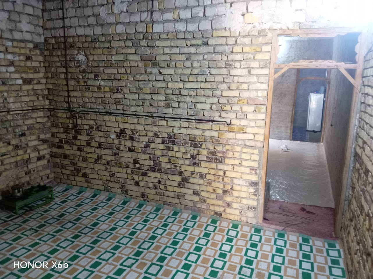 سلام عليكم بيت البيع مساحه 100نزال 25 البيت عوزه تلحيضات بسطه زراعي سند 25 طريق يا حسين متوفره  كل الخدمات ما كهرباء ومدارس تبليط سعر خاص الشري يتضل وبي خير ويدلل بيع مستعجل رقم الهاتف *********** الرقم بي وتساب وبي نتصال
