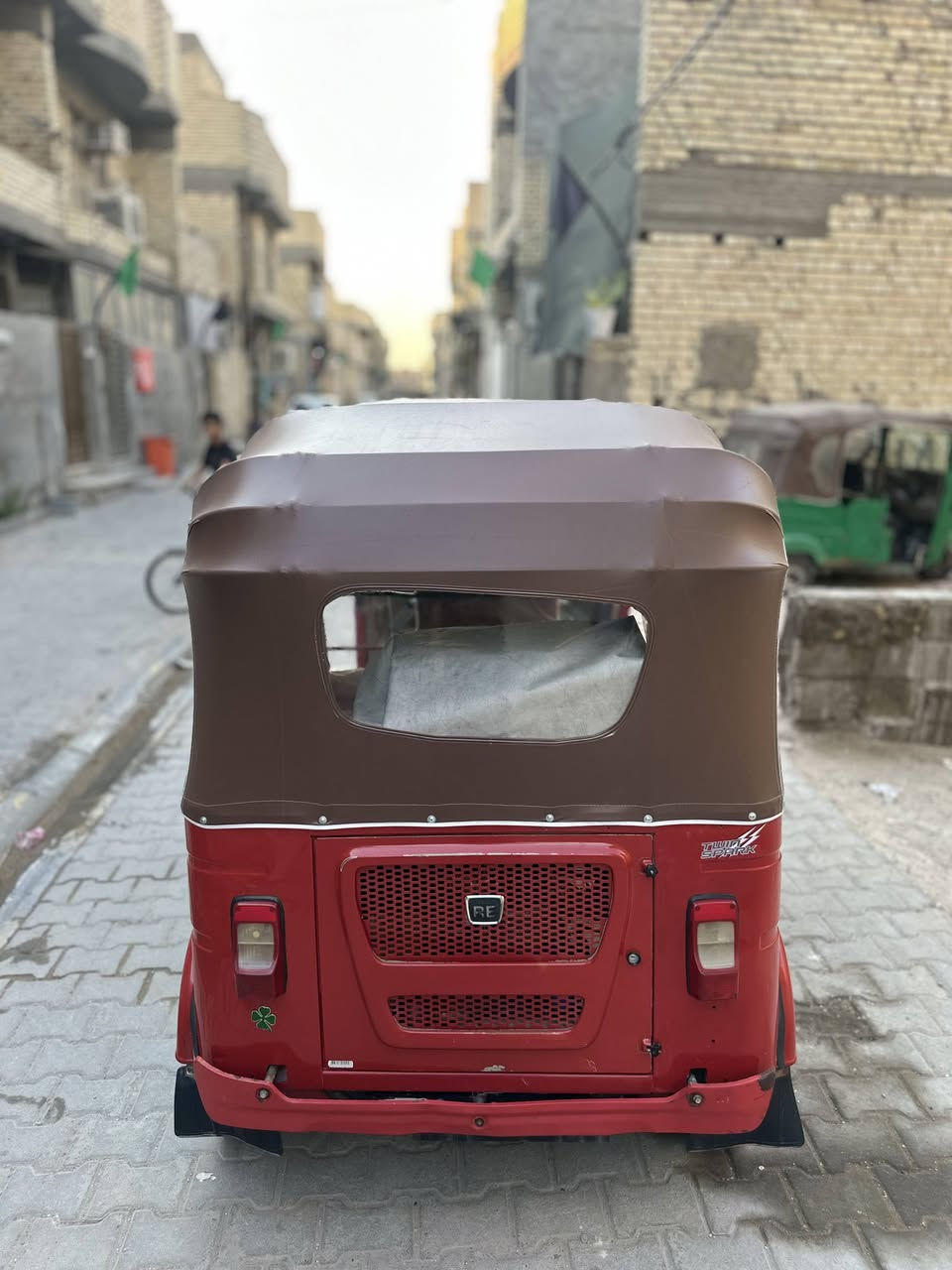 بغداد شعلة الصدرين 
سلام عليكم
تكتك موديل 22 رقم وسنوية لوحات انكليزي
تجي تكلب وبيك خير وتدل المكينه مكفوله
وسعرها 9500 وبيها مجال شي قليل
*********** متوفر واتساب.
