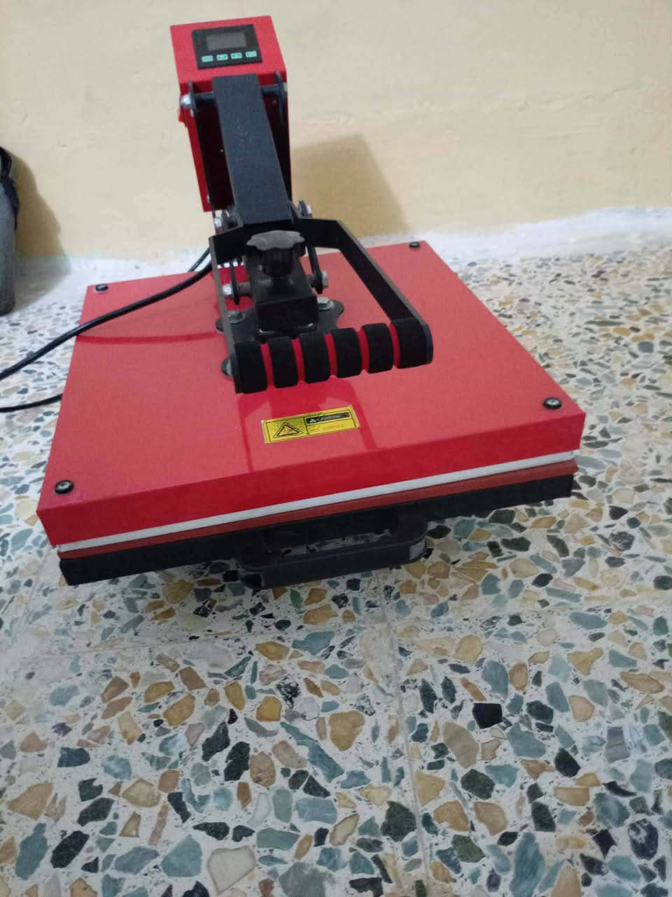 مشروع كامل كتر ومكبس وحاسبه نضافه فول رقمي ***********
