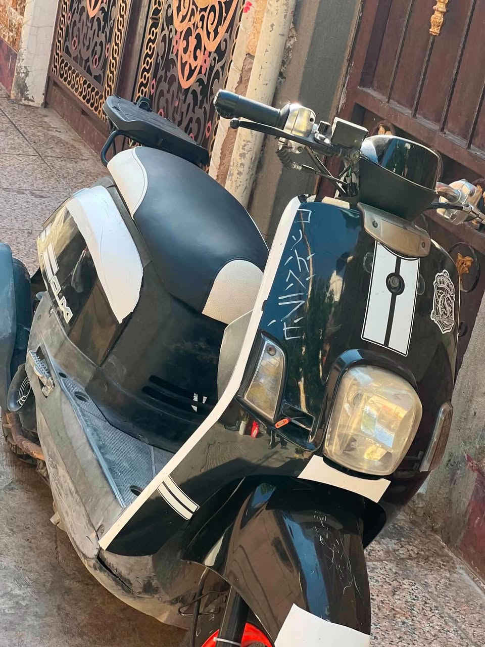 سلام عليكم شباب دراجه بوليس للبيع الفين ١٠ دراجه كفرات بلادي دراجه نضيفه بمعنى الكلمه الدراجه مفتوحه كهربائيات كلهن شغلات دراجه كابريتر السعر ب ٥٠٠ وخمسين وبيهه مجال مكاني ديالى الخالص الاتصال على هذا الرقم *********** او واتساب

