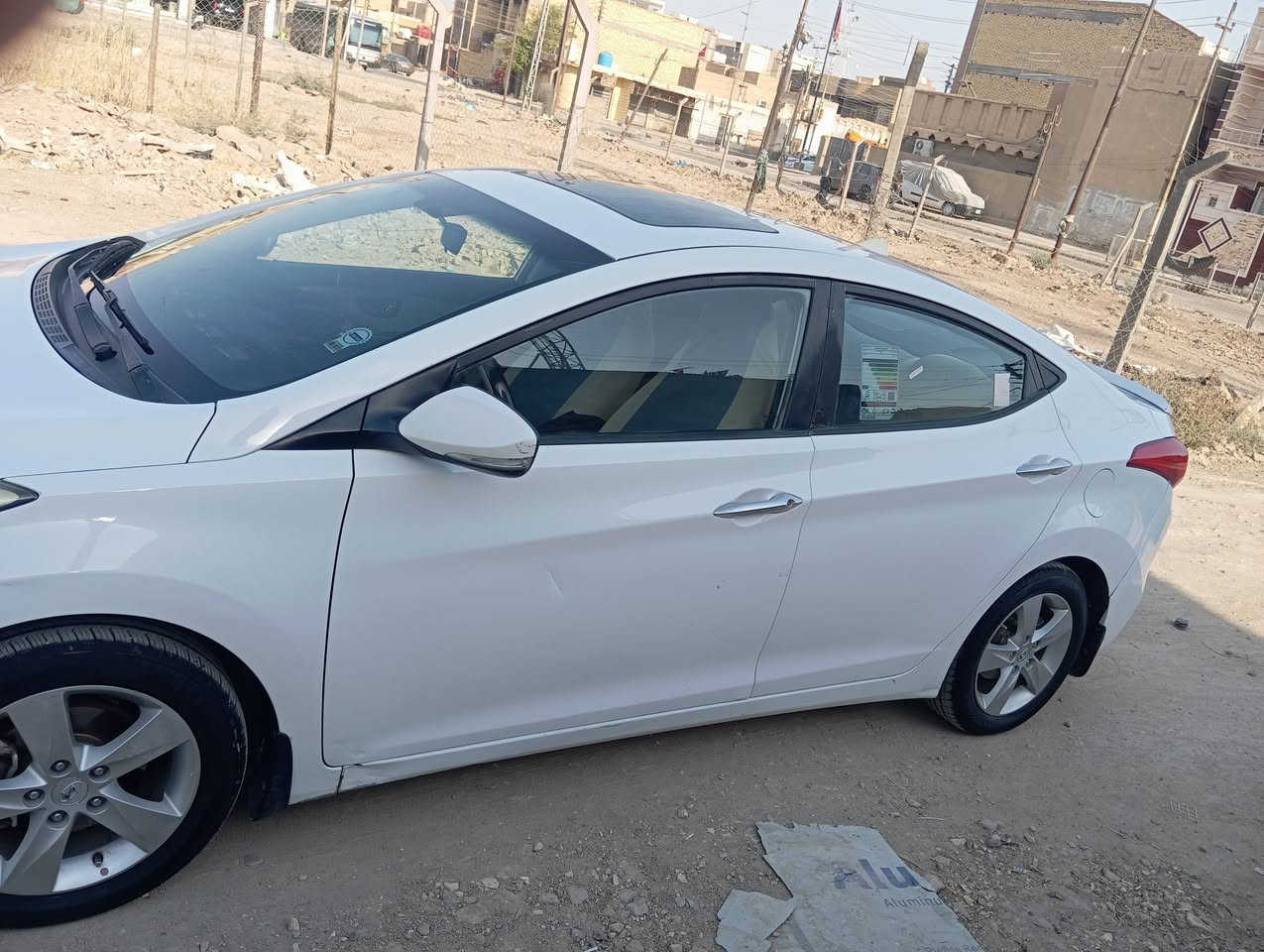 السلام عليكم
النترا وارد خليجي محرك 1800 جديد مامفتوح ماشيه 200 مكفوله من ضربه بيها بس رشات صبغ 
مكان ناصريه رقم بصره مشروع وطني بأسمي 
(السعر 105 )
 للتواصل ***********
