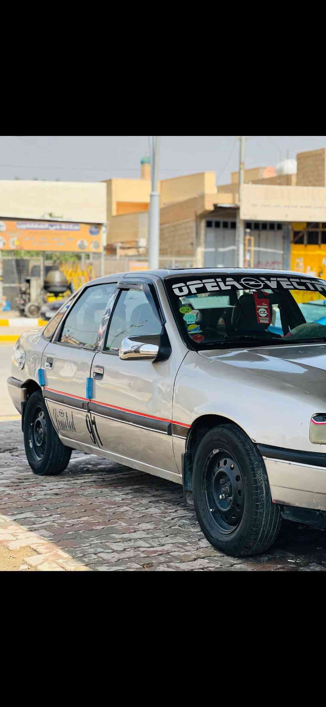 فول مواصفات • محرك ٢٠٠٠ • مكفوله حادث
