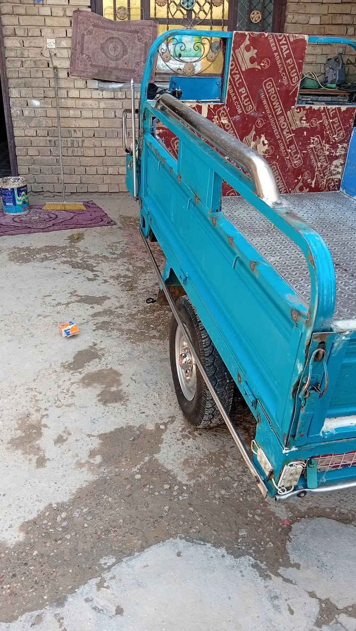 سلام عليكم 
   لبي ع       ستوته  صقر البلال الصلي 
                  اوراق كامله الصليه مالته
ستوته نضيفه. مثل مامضح بصوره 
                 لون سمائي 
                  ركبه مكفوله من لحيم
المكان العبيدي قرب فلكت العبيدي
وباقي تفاصيل عل ***********
                  غير متواجد عل فيس

