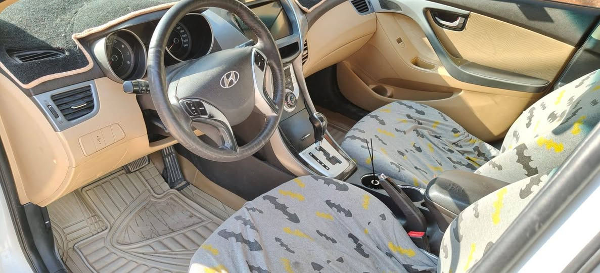 النترا موديل 12خليجي بيه بابين مصلحات سياره جديد سعره 95$وبيه مجال حك الجيه رقم ***********
