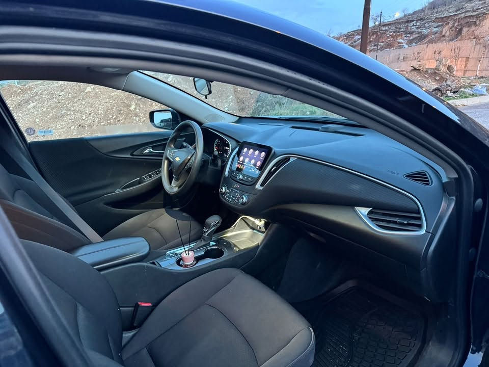 السلام عليكم

ترهم مراوس ويه byd 

ماليبو 2023 LT

مكينة 1500 تيربو

ماشية 23 ألف فقط بعدها بحالة الوكالة

حادثها جداً بسيط بدون دواخل وبدون إيرباك سطحي صبغ بنيد وجاملغ جهة السائق

مواصفاتها:

• بصمة تشغيل وتشغيل عن بعد
• دخول ذكي
• مثبت سرعة
• قيادة شبه ذاتية
• قطعتين تبريد
• مرايا كهربائية مدفأة
• شاشة لمس 8 إنج
• Apple CarPlay
• Android Auto
• USB
• نظام صوت 6 سماعات
• أوامر صوتية
• مقاعد قماش
• تدفئة مقاعد
• مقعد السائق كهربائي
• مسند يد خلفي
• كاميرا خلفية
• سايد بريك بصمة
• تحذير الاصطدام الأمامي
• المحافظة على المسار
• تنبيه الخروج عن المسار
• الضوء العالي أوتوماتيكي
• إضاءة نهارية LED
• مرايا مدفأة
• نظام ستارت أند ستوب
• ويل حجم 18

رقم دهوك تحويل أو وكالة جاهز

المكان: بغداد

للتواصل رقمي بي واتساب 
***********
