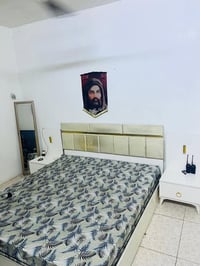 غرفه ٥ قطع تركي مابيها اي ضرر حتى شخط مابيها سعر ٦٠٠ شراي ويريد تفاصيل...