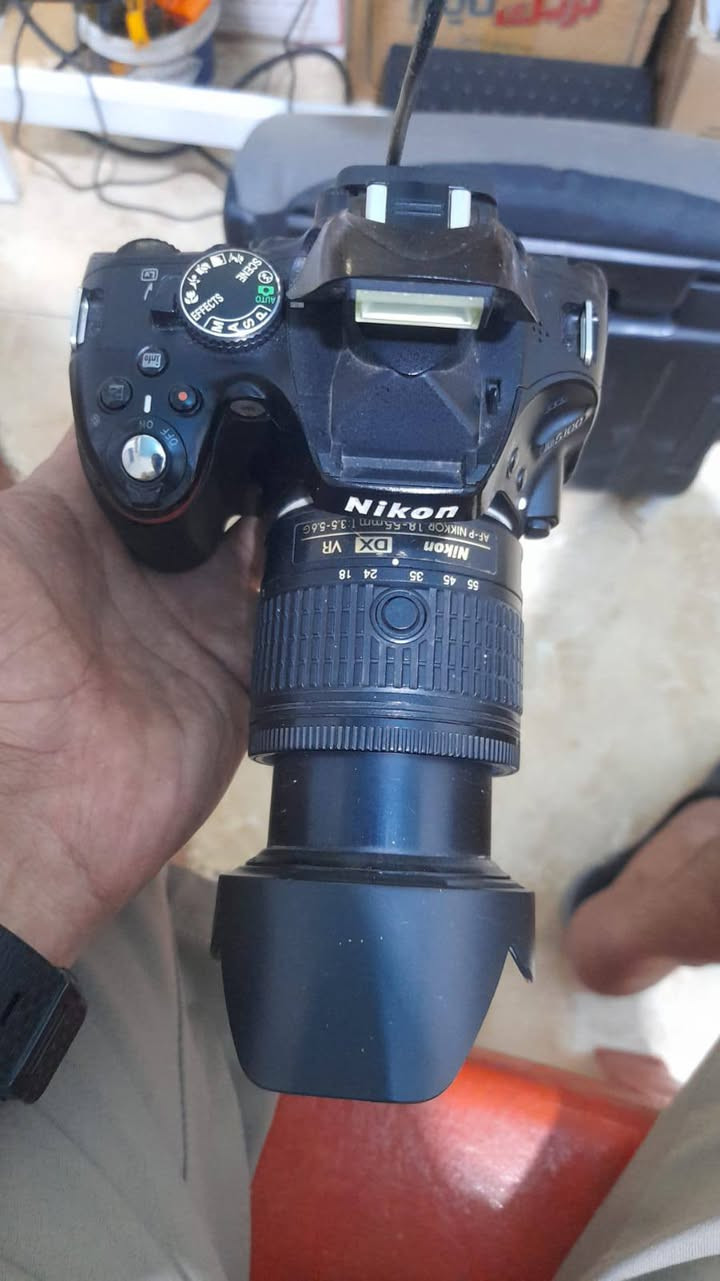 كامره نيكون 5100 استعمال شخصي يعني نضيفه جدا سعر 325 وبيه مجال البصره الزبير رقم واساب***********

