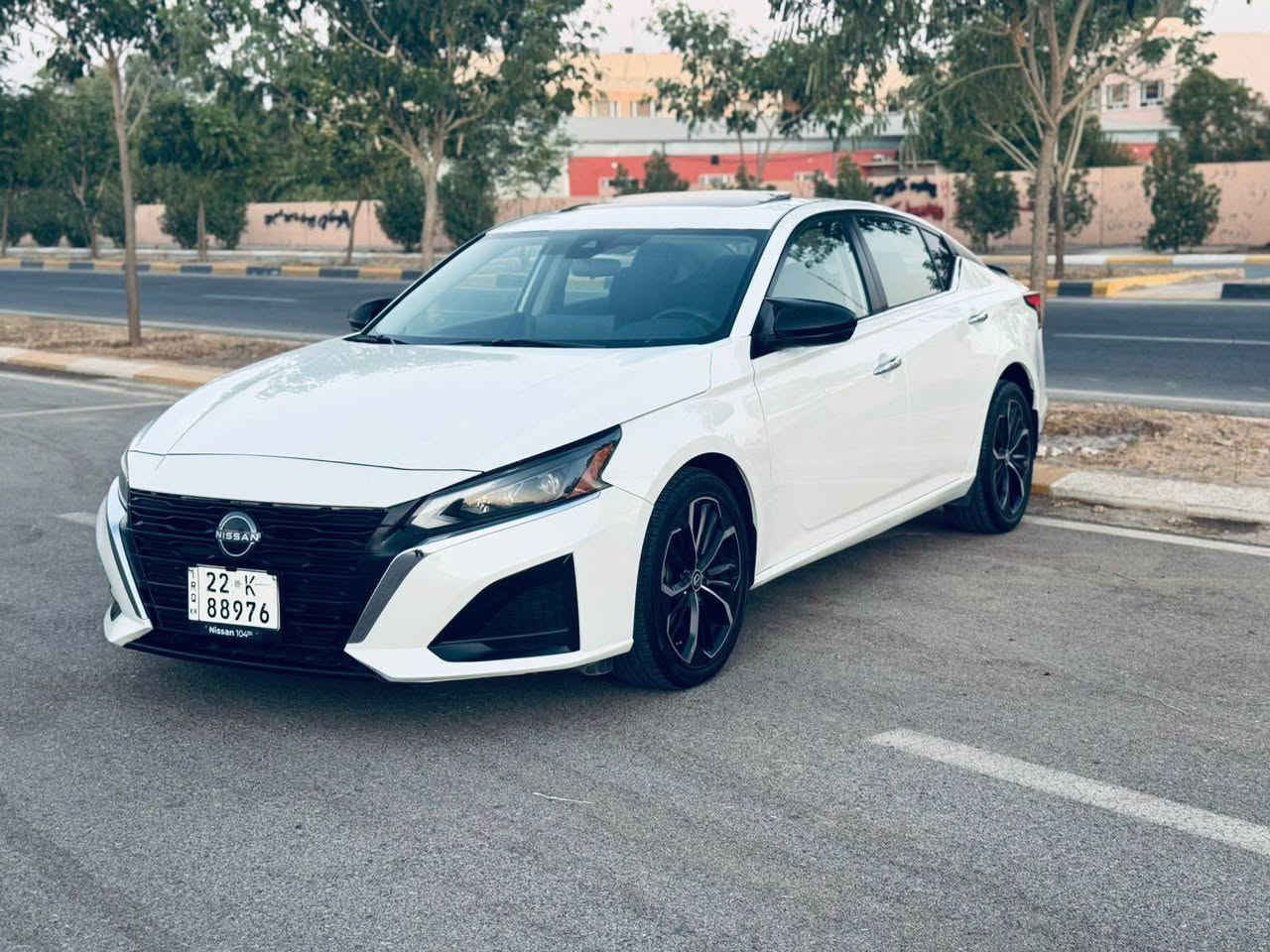 سلام عليكم للبيع نيسان التيما 2023 سعر 153فول مواصفات ميحتاج اذكر مواصفاته الفول معروف صبغ جامرلغ سكن وباب سكن فقط  بدون دواخل بدون ارباك حادث موجود بلمنشور ماشيه 40 m الف سياره جديده استفساراكثر تصل *********** كالار, السليمانية
