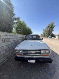 سەلاموعەلەیک بۆفرۆشتن توێتا لانکروزەر مۆدیل ۱٩٨٩ سەیارەکە شەش بستۆنە ب...