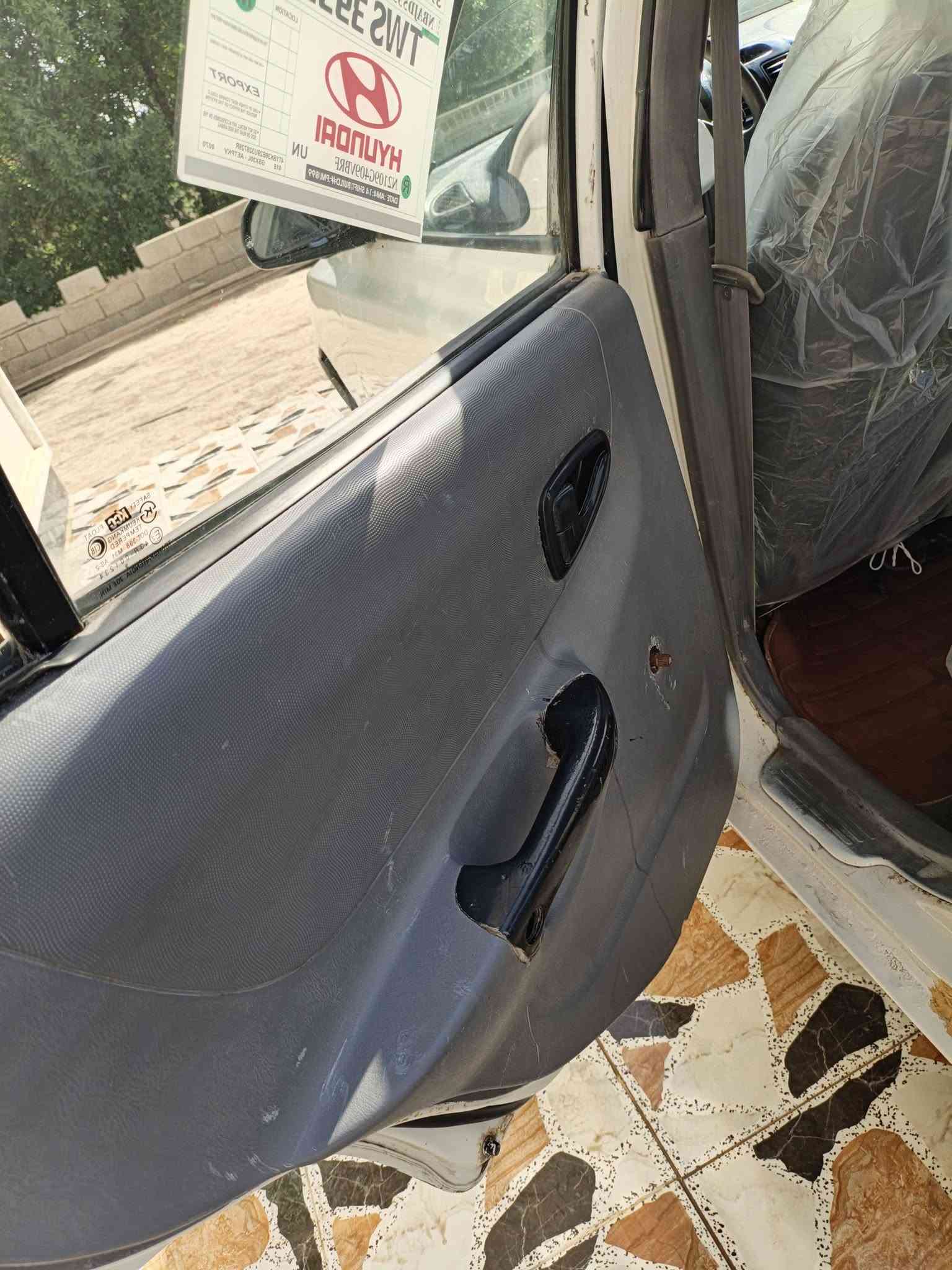 السلام عليكم سياره اكسنت لبيع موديل 2000 رقم بابل تحويل مباشر كير ومحرك خير من الله حداديه جاهز منظومه زنون جديد كهربايات كله شغاله السعر 32 وبيه مجال العنوان كربلاء طوريج رقم الهاتف ***********. مگلف بالنشر الخاص مغلق

