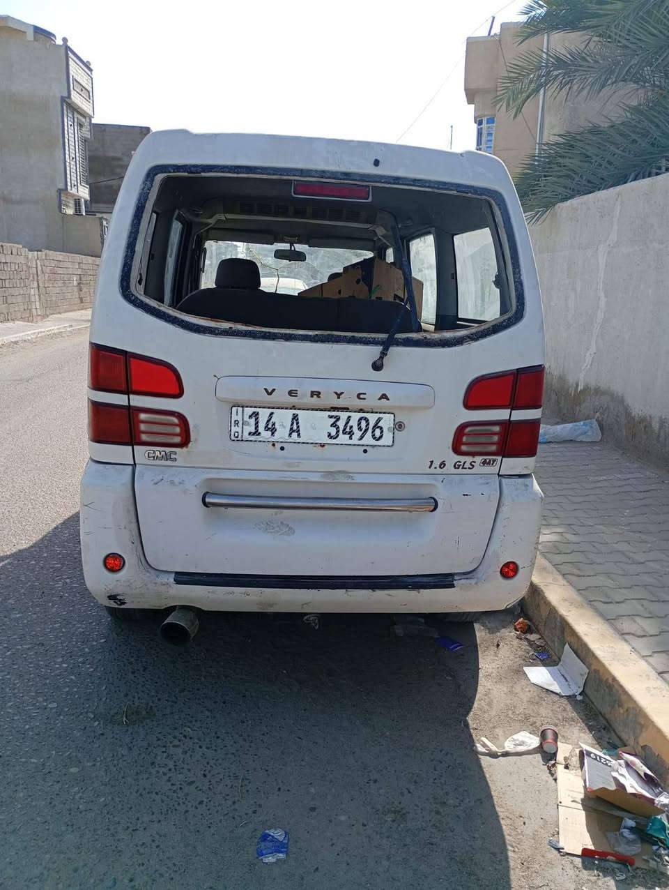 سيارة صيني. ثري واي محرك كورلة لون أبيض رقم بصورة انكليزي وراعيها في البصرة يريد تحويل شغالة باتري جديد 7 راكب سنوية للغاية 2027 السعر 18 ورقة بيع مستعجل ***********
