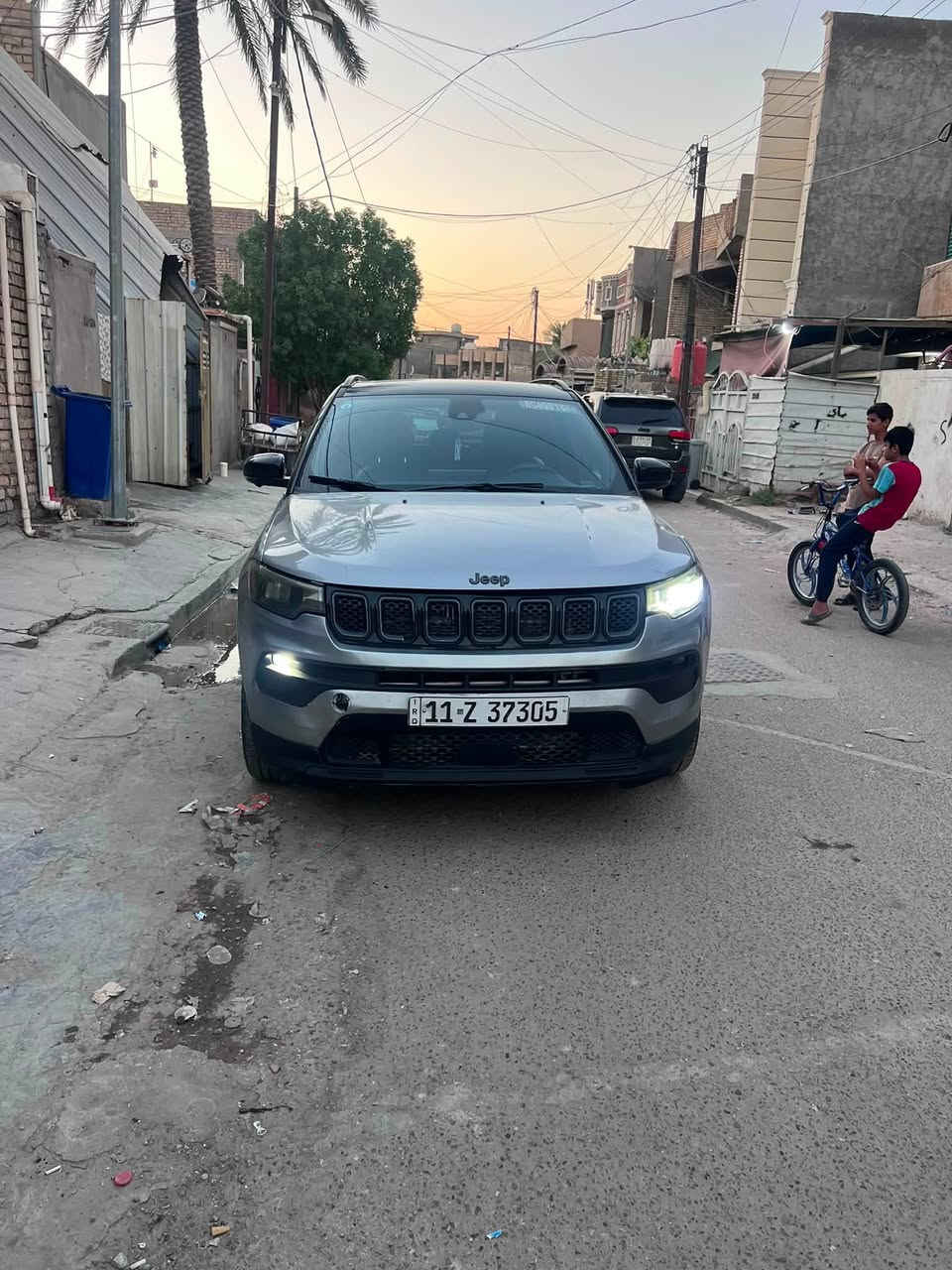 🔥 للبيع جيب كومباس 2023 Latitude Lux 4x4 🔥
وارد أمريكي
| دفع رباعي
🔹 المواصفات:
• موديل 2023
• محرك 2000 تيربو
• كير أوتوماتيك 9 سرعات
• دفع رباعي 4x4
• فئة Latitude
• ⁠رادار امامي وجانبي
• تبريد فول  ❄️
• تدفئة  للستيرين وللكشن قطعتين 🔥 و تبريد
• كرسي كهربائي
•  ثلاث انضمه للقيادة
نقطة عميه
تدفه مري
•  مقاعد جلد
• تشغيل بصمة
4كامرات
جنطه كهربائيه
شاشه مو كيجات
حفظ مقعد
فتحه و بنورما
• شاشة اكبر حجم Uconnect
• Apple CarPlay + Android Auto. واير ليس
اعلى شي بل كمباس
• مثبت سرعة
بدون تبديل  او صبغ حادث بسيط
رقم السيارة بغداد السيارة بأسمي
📍 الموقع: بغداد
📏 السيارة ماشية 25 الف
📞***********
