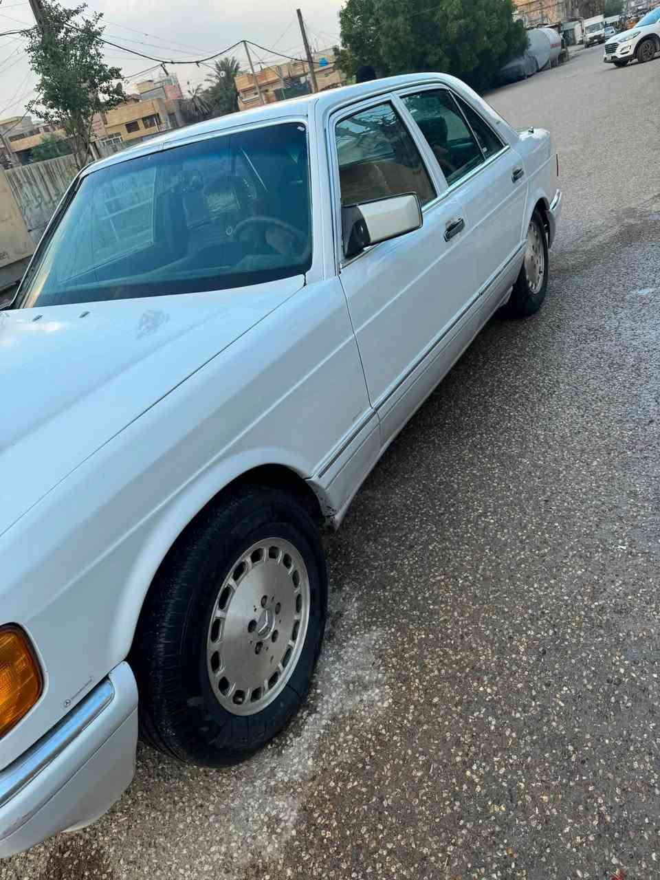 السلام عليكم مرسيدس ٨٦ بلاديه كير ومحرك مكفولات تبريد ثلج منظومه جديده تخم تاير باتري جديد باسمي تحويل مباشر كهربائيات شغاله السعر ٥٠ حي لاعلام لاتصال ***********
