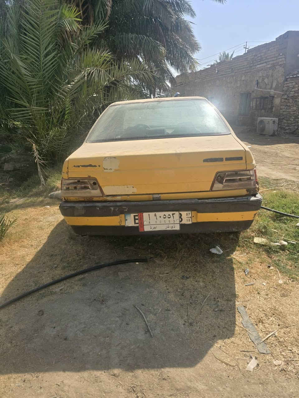 السلام عليكم بيجو للبيع بيهه ارقام وسنويه بيهه عطل بل كير السعر ب٨٥٠ وبيهه مجال للستفسار *********** مكان سياره المملحه

