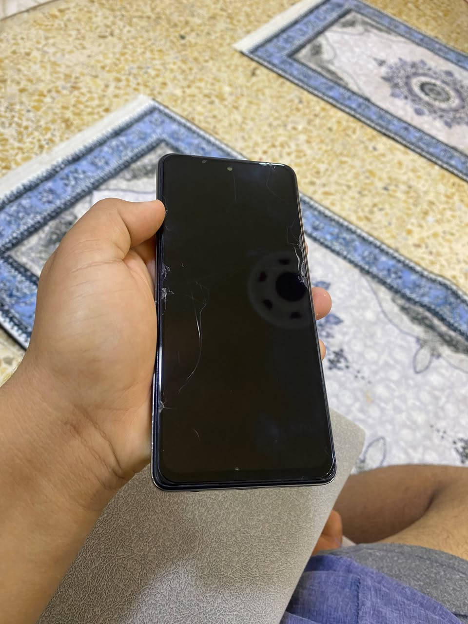 انفكس هوت 40ابرو تشغيل 40فريم ببجي مبايل نضيف دبل سيم كارت دبل سماعه مبايل امبدل شاشه اصليه مكاني شطره سعر 130بي مجاال ***********مستعجل عله بيعته شاشه فطر مابيه
