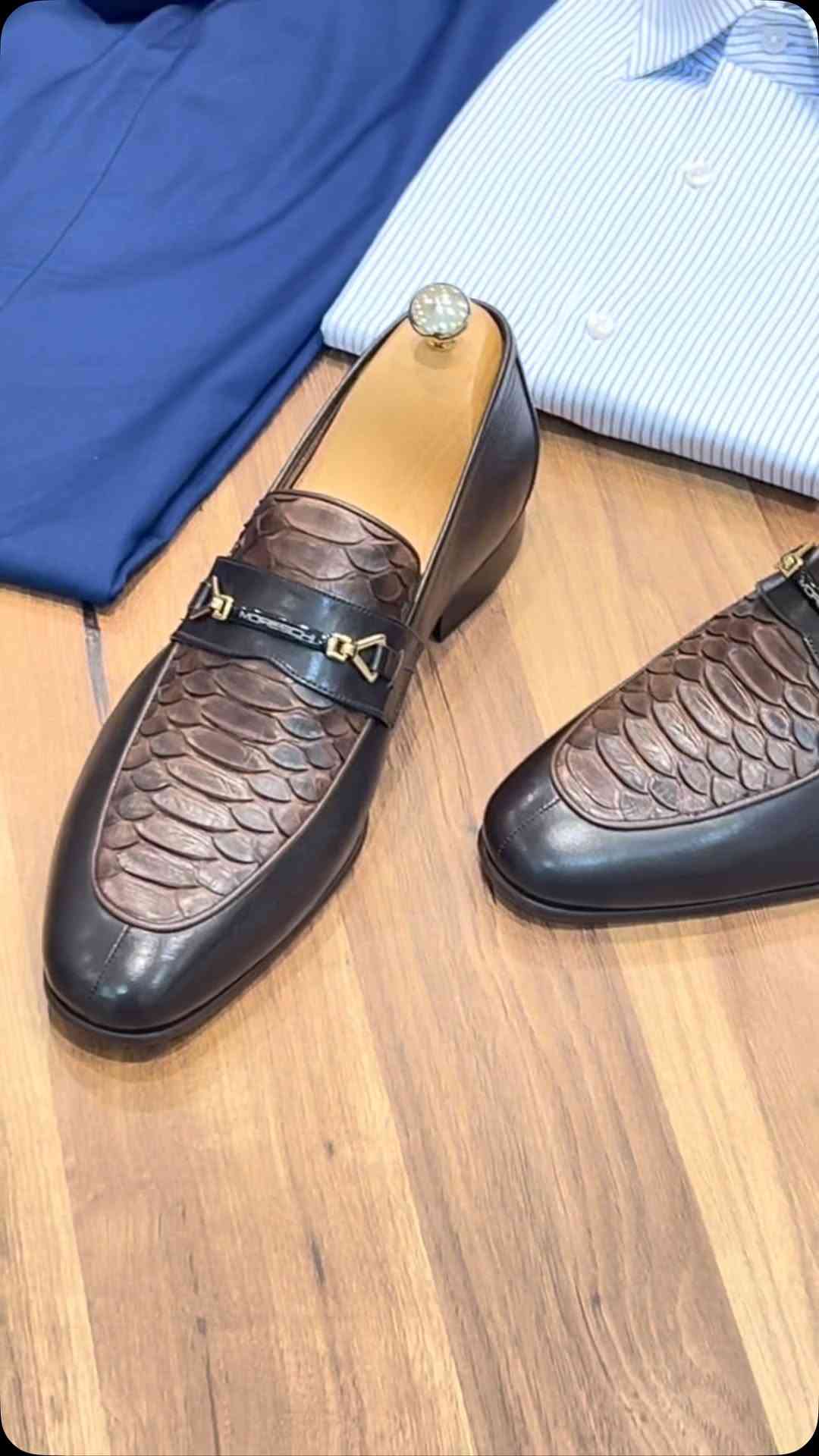 تنسيقات عصرية • حذاء جلد طبيعي • بعقوبة