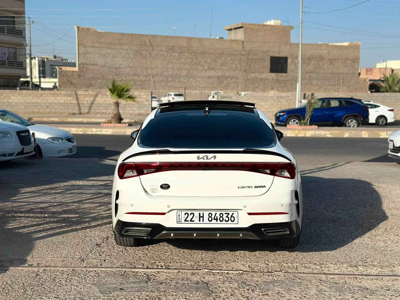 كيا K5 2023 خليجي 🤍

للبيع كيا K5 موديل 2023 خليجي، ماشيه 38الف كيلو. 

المواصفات:

* محرك 4 سلندر 2.5 لتر.
* تشغيل بصمة (Smart Key).
* فتحة بانوراما.
* شاشة لمس كبيرة.
* كاميرا أمامية وخلفية.
* حساسات أمامية وخلفية.
* مقاعد كهربائية.
* تحكم بالمقود.
* مثبت سرعة ذكي.
* رادار أمامي.
* نظام المحافظة على المسار.
* تحذير النقطة العمياء.
* شاحن لاسلكي.
* Apple CarPlay وAndroid Auto.
* إنارة LED.
* مكيف أوتوماتيك ثنائي التحكم.
* جنوط رياضية ألمنيوم.

السيارة نظيفة جداً، جاهزة للاستخدام ولا تحتاج أي مصروف، والفحص خير دليل.

📍 عنوان المعرض:
الأنبار - الرمادي - شارع المعارض.

📞 للاستفسار يرجى التواصل على:

***********
