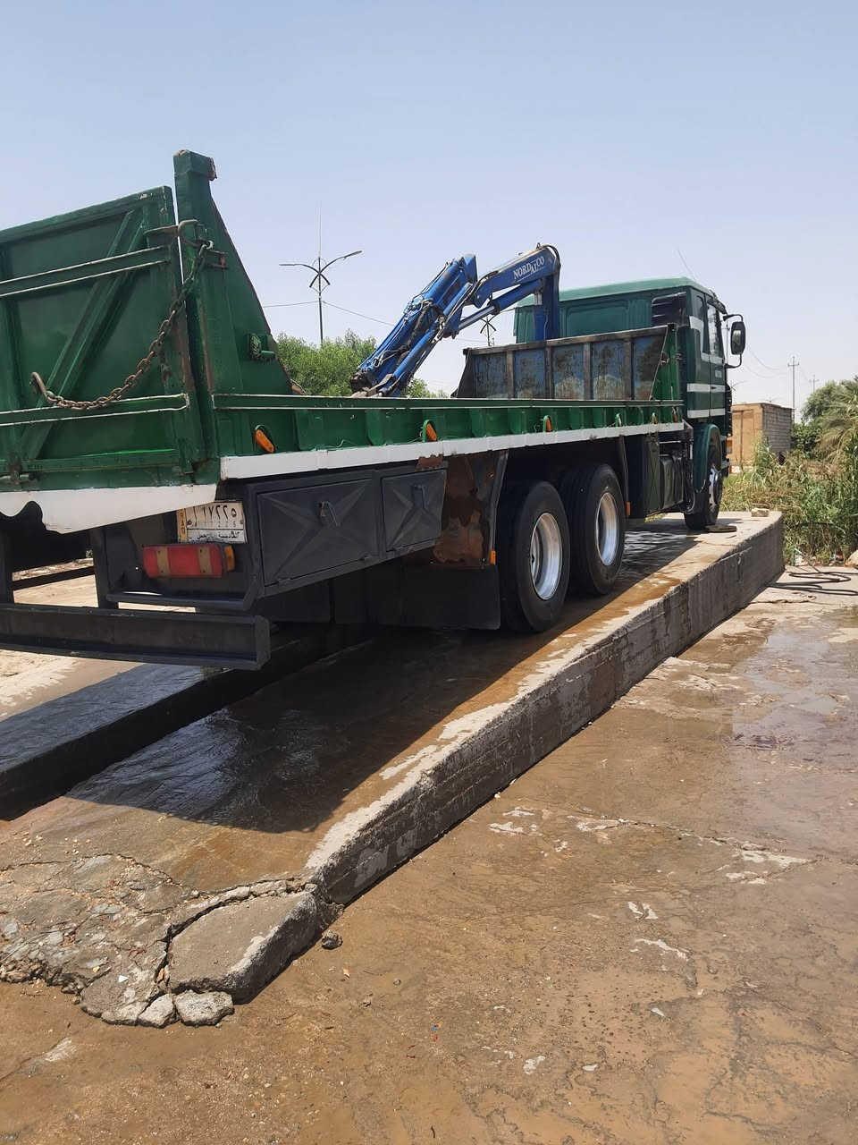 سلام عليكم كرين سكانيه للبيع كرين 5طن 4سلايت السعر 150 وبيه مجال بسيط مكان السياره السماوه باقي التفاصيل اتصل ***********
