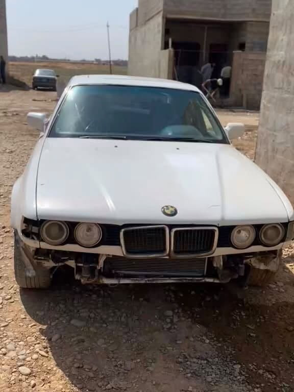 سلام عليكم البيع بي ام ٧٠٠ محرك شرط كير او توماتيك شرط تحويل و وكاله سعر ٢٨ بي مجال فحص نينوي بتزين مسجل عنوان  برطله *********** / ***********
