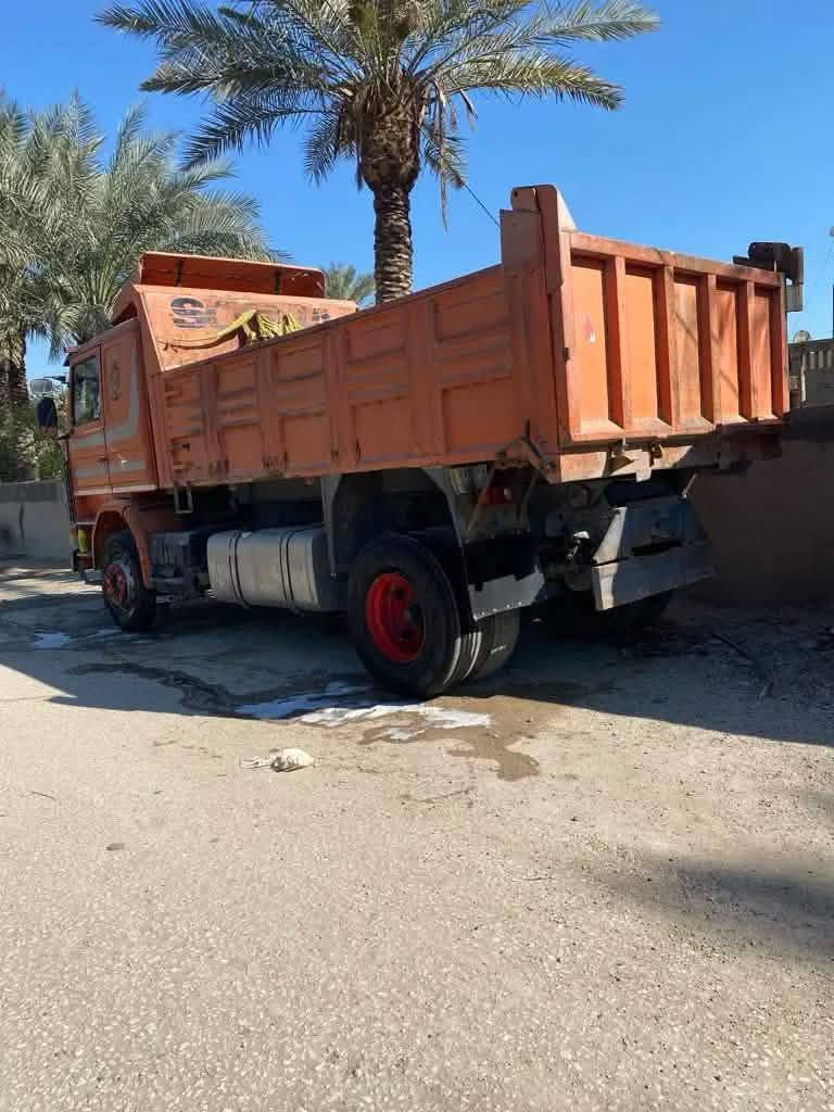 سكانيا للبيع
محرك 143 كير5ب5اكسل خفيف 
تخم تاير للإستفسار ***********
