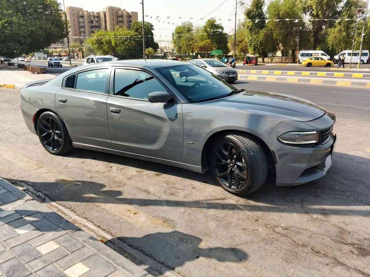 (جارجر gt موديل2018)
محرك 3600 كفاله عامه من التبديل والصبغ .

جاملغين بارد فقط +خدوش بسيطه .لون اسمنتي رقم اربيل وكاله او تحويل حسب رغبة المشتري مواصفات معروفه  ستيرن كهربائي محدد سرعه بلوتوث شاشه حجم كبير كاميرا خلفيه شفتات ستيرن تشغيل عن بعد. السعر 178$

مكان بغداد  للاستفسار اكثر الاتصال على الرقم ***********
