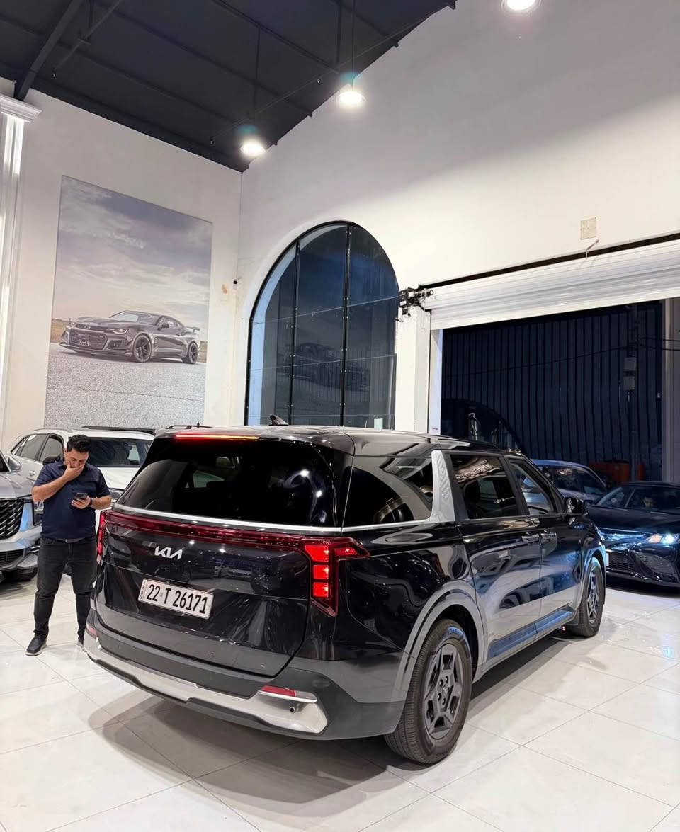 كياكرنفال وارد امريكي شكل جديد موديل 2025 محرك 3.5L V-6 مواصفات شاشه جبيره كاميره خلفي كامل  الكتروني بصمه شغال عن بعد بريك بصمه تبريد مركزي ٨ راكب رادار امامي لايت ليد زينون ويل كروم تحكم استيرن تحديد سرعه بعد هوايه مواصفات بيها سياره مكفوله من اي نواقص كله بشرط ضرر بابين وشبرين جملغ خلف بدون دواخل بدون ارباك بدون شخوط بدون بقسات كله سليم بشرط سياره ماشي ١٤ الف فقط سياره مرقمه رقم سنويه كله جديد سياره مرقمه رقم خصوصي واذا تريد هم تتحول رقم تكسي يعني يصير عادي فقط تبديل إذا ماتحب رقم خصوصي مكان سياره إربيل معرض دلو 👑 كارس سعر. 263$🔥😳

***********. وتساب
***********. و أربيل, العراق
