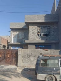 بيت لبيع في  الحصوه نصر وسلام منطقة 7000قريب على خدمي سايدين بناء طابق...