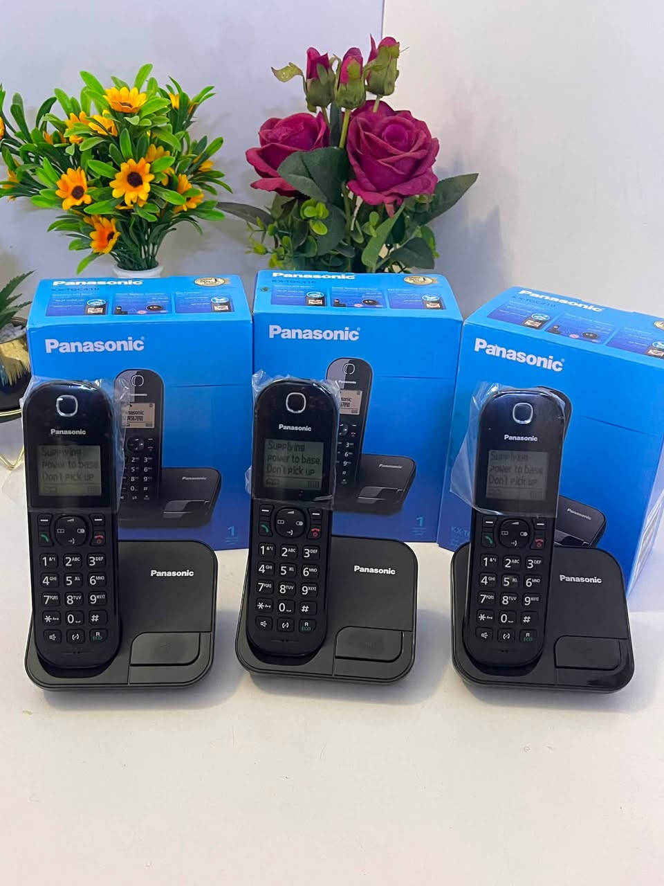 لأصحاب المكاتب والمجمعات الطبية 
هاتف لاسلكي من. شركة Panasonic 

هاتف باناسونيك لاسلكي رقمي من سلسلة KX-TGC،
 الموديل الأقرب هو KX-TGC410،
المواصفات التي يمكنك ذكرها في المنشور

* العلامة التجارية: Panasonic
* الموديل: KX-TGC410 — سماعة واحدة
* النظام: DECT للاتصالات اللاسلكية الرقمية
* التردد: 1.9 GHz
* نطاق التردد: 1.88 – 1.90 GHz
* عدد القنوات: 120 قناة
* عدد خطوط الهاتف: خط واحد
* المدى: يعتمد على ظروف المكان؛ الشركة لا تحدد رقمًا ثابتًا للمدى في صفحة المواصفات.
* الشاشة: LCD أحادية اللون بحجم 1.6 بوصة
* دقة الشاشة: 103 × 65 بكسل
* إضاءة الشاشة: خلفية كهرمانية
* مكبر صوت: نعم، مع 6 مستويات للتحكم بالصوت
* ذاكرة إعادة الاتصال: آخر 10 أرقام
* الاتصال السريع: حتى 9 إدخالات
* دفتر الهاتف: حتى 50 اسمًا ورقمًا
* معرّف المتصل: نعم، مع ذاكرة حتى 50 رقمًا
* حظر المكالمات المزعجة: حتى 30 رقمًا
* حظر نطاقات الأرقام: متوفر
* كتم الصوت: نعم
* تعليق المكالمة: نعم
* قفل لوحة المفاتيح: نعم
* وضع ECO: نعم، ويمكن تقليل خرج الإشارة بنسبة تصل إلى 90% مقارنة بالوضع العادي.
* إمكانية إضافة مكرر (Repeater): نعم
* بطارية: Ni-MH، عدد 2 بحجم AAA
* مدة التحدث: حتى 18 ساعة
* مدة الاستعداد: حتى 200 ساعة
* مدة الشحن: حوالي 7 ساعات
* أبعاد السماعة: تقريبًا 165 × 48 × 32 مم
* وزن السماعة مع البطارية: حوالي 130 غرام
* أبعاد القاعدة: تقريبًا 63 × 106 × 87 مم
* وزن القاعدة: حوالي 90 غرام
* اللون: أسود
لمزيد من المعلومات مراسلتنا والاتصال على 
***********
