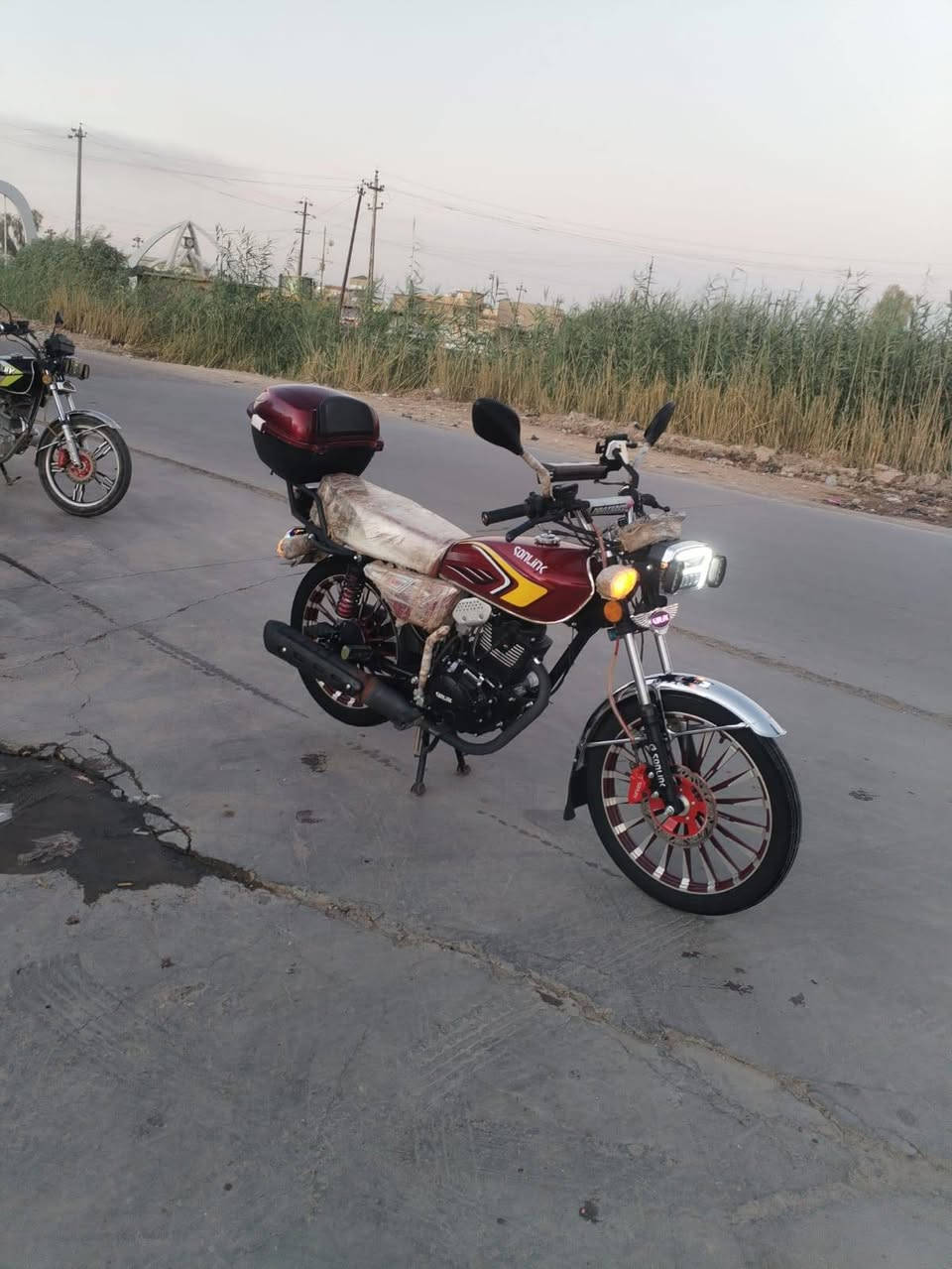 السلام عليكم موطور سولنك للبيع بعده عل وضع الشركه منيفيس سويجات 2 السعر 975وبي مجال قليل
المكان الحويجه الرقم ***********
