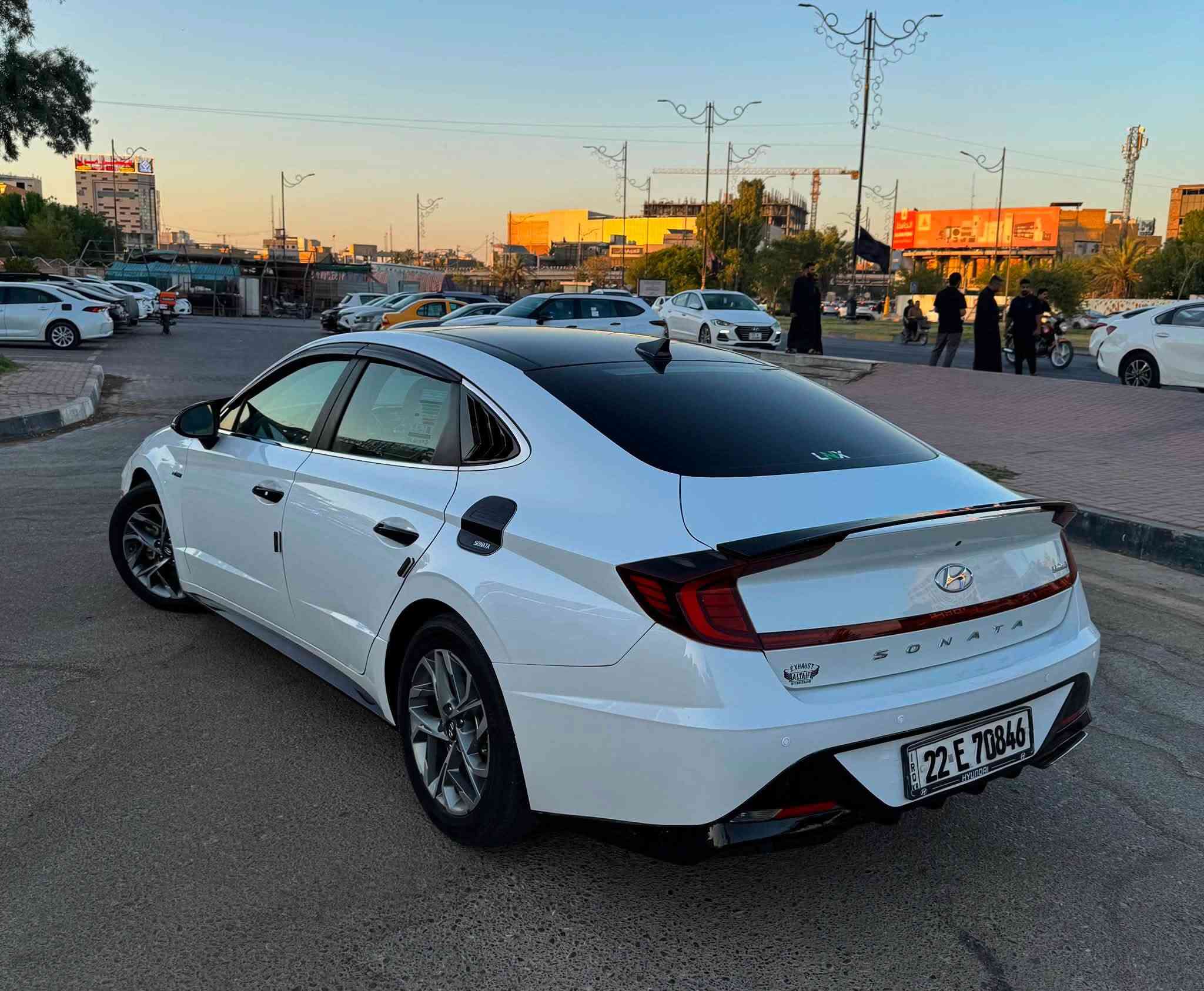 سوناتا 2020 فئة Limted plus  فول للاخير محرك 2500 تنفس طبيعي المرغوب داخل لون صحراوي جلد حادثها قبق جنطه فقط خفيف بدون ايرباك بجم كبس  وبيها بارد بسيط هنا سيارة جديدة وربع ماتصرف عليها جاهزة من كلشي كير مكينه حدادية تخم تاير تبريد كله جديد رقم اربيل باسمي تحويل ثاني يوم السعر 159 للاستفسار ***********
