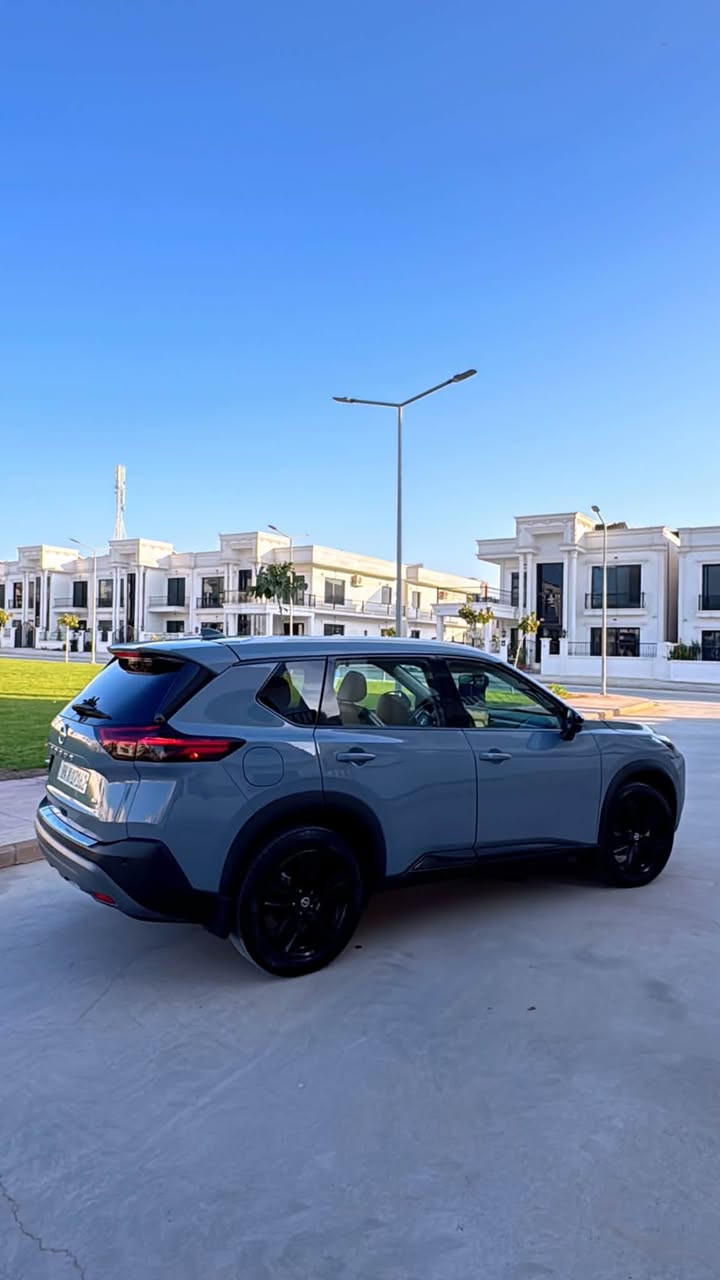 نيسان روج 2021
✨ اللون السمنتي فول مواصفات 
🔹 أربعة سلندر،المرغوب
🔹 رقم دهوك، تحويل مباشر
🔹 بانوراما
🔹 كشن جلد
🔹 خزن ميموري
🔹 داخلية 3 ألوان
🔹 تبريد وتحكم أمامي وخلفي
🔹 بردة خلفية بلادي
🔹 دشبورد ديجتال
🔹 شاشة كبيرة
🔹 أنظمة قيادة ومساعدات متطورة
🔹 تحكمات وبصمة
🔹 رادارات
🔹 كاميرا 360 درجة
🔹 إيقاف ذاتي
🔹 مواصفات إضافية كثيرة

🛠️ الحادث والصبغ:
صبغ الصفحة اليسار.
رقم الشاصي موجود مع الصور.
السيارة مكرودة بدون دواخل. بدون ارباك
السعر:158ورقه ومجال 
📞 للاستفسار: ***********
