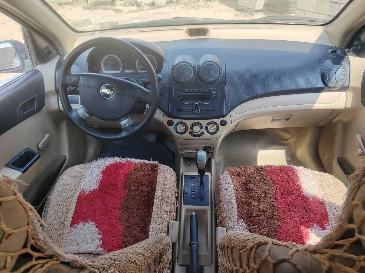 مرحبه شباب افيو موديل ١٣ كفاله من اي ظربه عابره بيهه جاملغ وباب رشات صبغ والباقي كفاله كير محرك حداديه كفاله تخم تاير دوشمه تبريد ثلج ماشاء الله ماتخسر عليهه ربع دينار السعر ٦٢  والشراي بي خير ويدلل مكان السياره سماوه الصفران *********** هاذه رقمي الاستفسار
