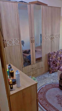 عند اغراض بيت للبيع غرفة نوم 5قطع جديده بعده سعره350 صايره عليه ب500  ...