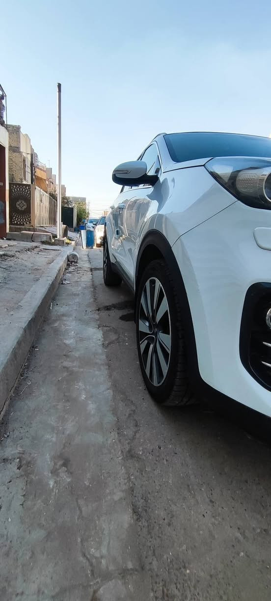 السلام عليكم كيا سبروتج خليجي موديل 18 محرك 2000 دوش سيارة مكفولة كفالة عامة حتى من بارد فقط بية نص دعامية الامامية نص صبغ موضح بالسونار ماشية سيارة 61 حقيقة مواصفات سيارة نص فول قمارة بنوراما سيارة جديد بمعنة كلمة والف عافية الياخذة سيارة بسمي سنوية جديد هزه جديدة مكان سيارة بغداد البنوك قرب كلية الرافدين السعر 173 هاتف ***********
