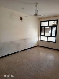 مربع الاقتصاديين • ٢ غرف • طابق ثالث