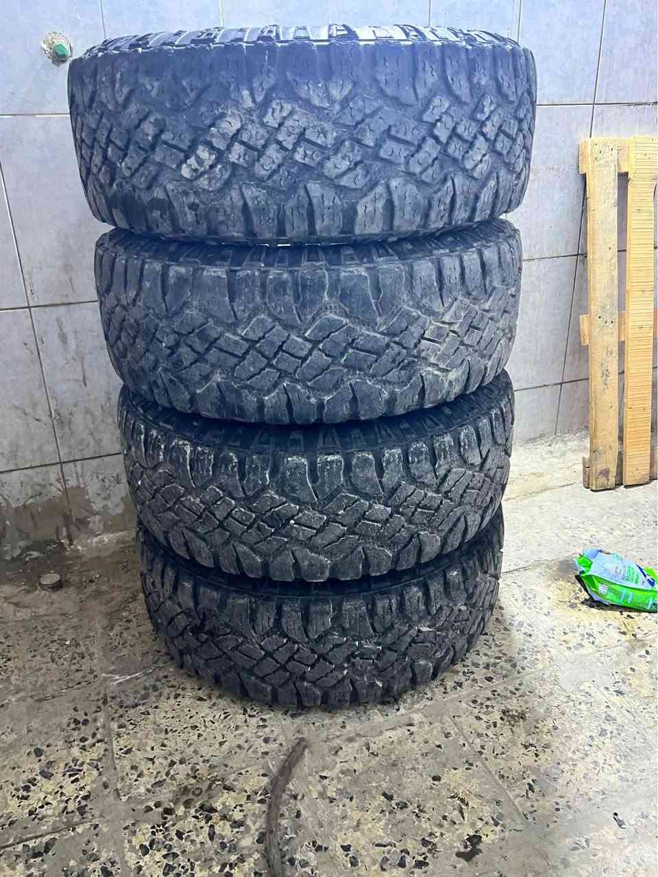 ميسان • تاير • نص حجري