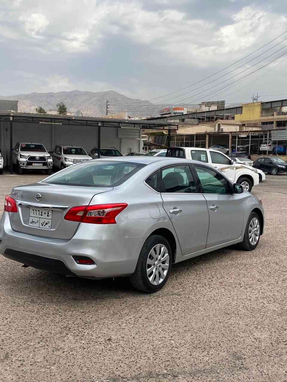 سلام عليكم 
نيسان سنترا موديل 2019 
صبغ فقط قباغ صندوق بدون دواخل بدون ارباك 
محرك كير طخم شرط 
مواصفات    
تحكمات استيرن 
شاشه كامره 
رادار 
نقاط عمياء 
سياره جاهزه ونضيفه 
رقم اربيل 

مكان سياره عقره 📍

رقم تليفون واتساب او فايبر ☎️

***********

