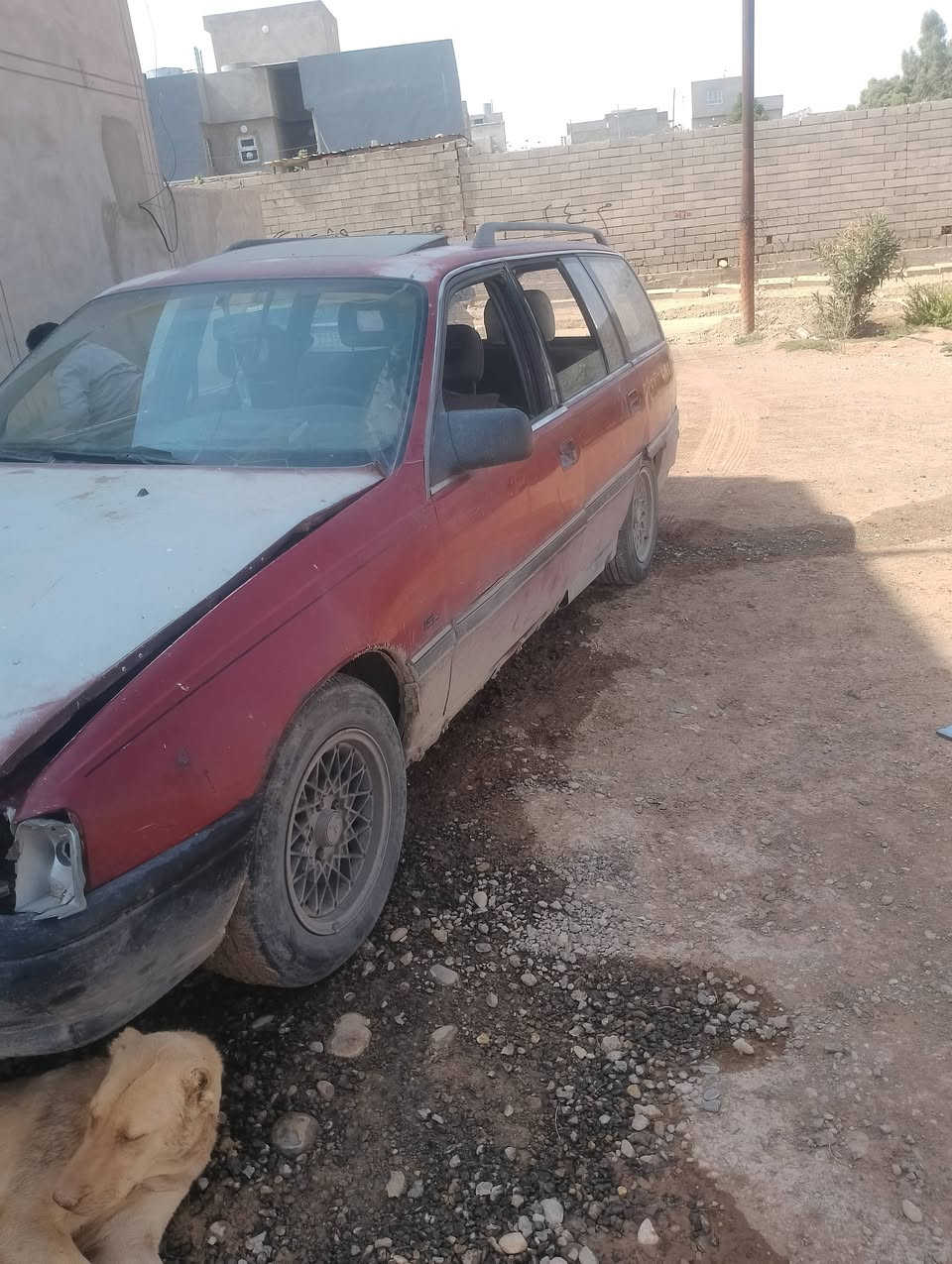 للبيع ثانويه خضراء كابون بنزين طخم تايات جوا النص سياره مال شغل محرك صرف نفخ بي أثر اقبل مراوس
***********
