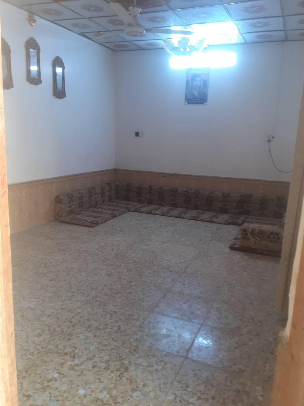 النجف • ٢٠٠م • غرفتين